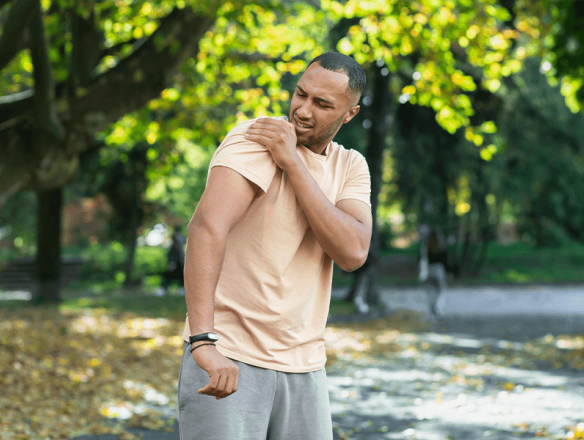 man with frozen shoulder